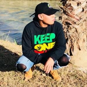 Meet your Posher, Adam